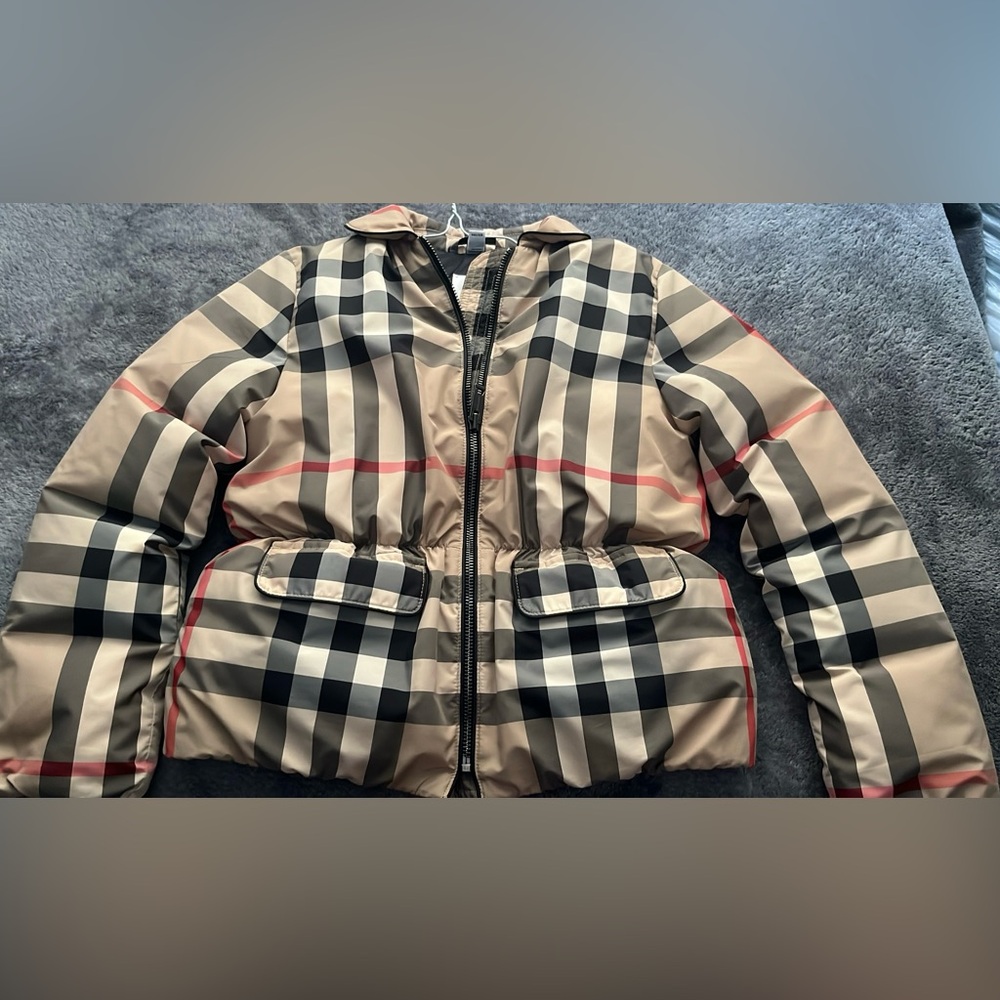 Burberry kids puffer coat!!!